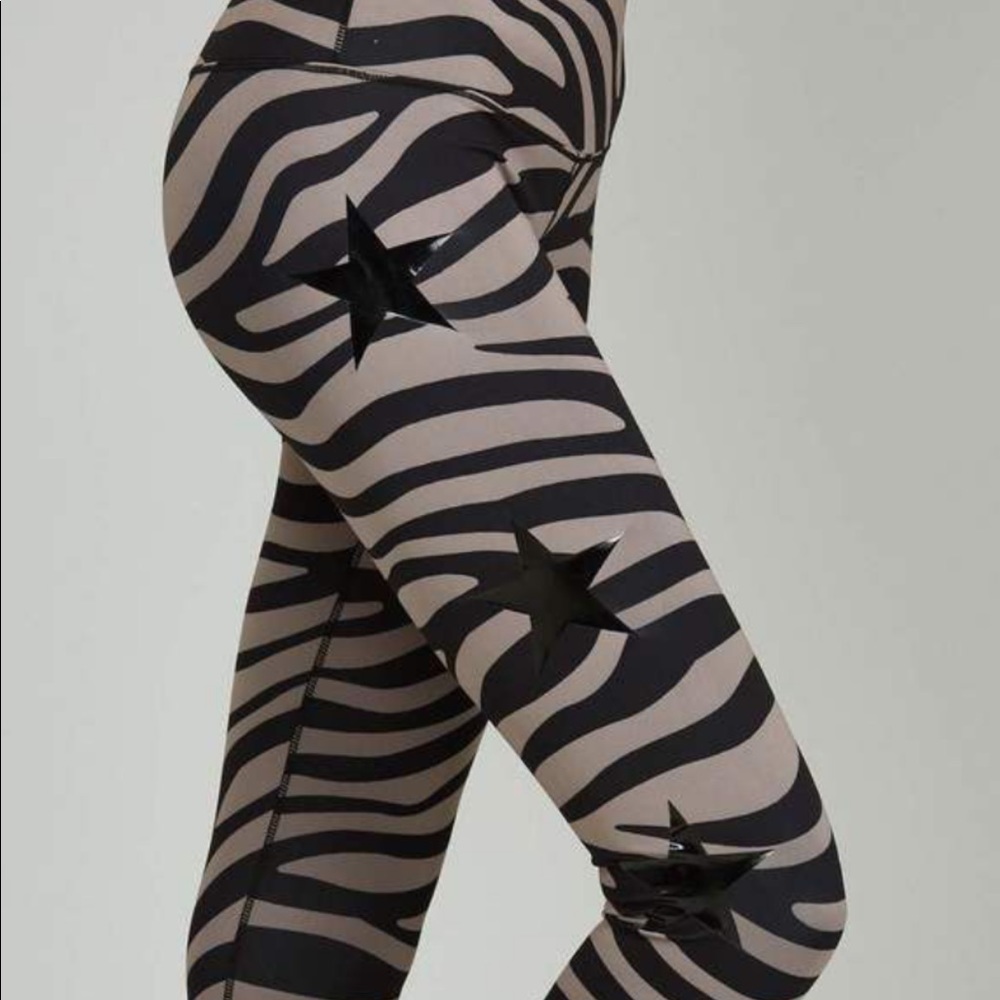 Noli yoga zebra stripe pants
